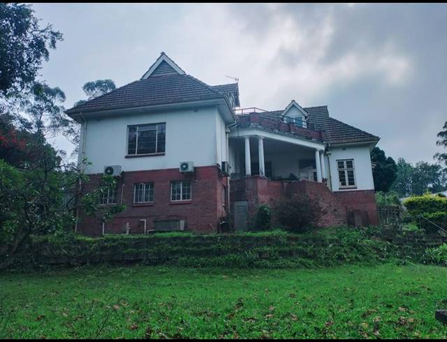 OFFICE FOR SALE IN TOWN HILL